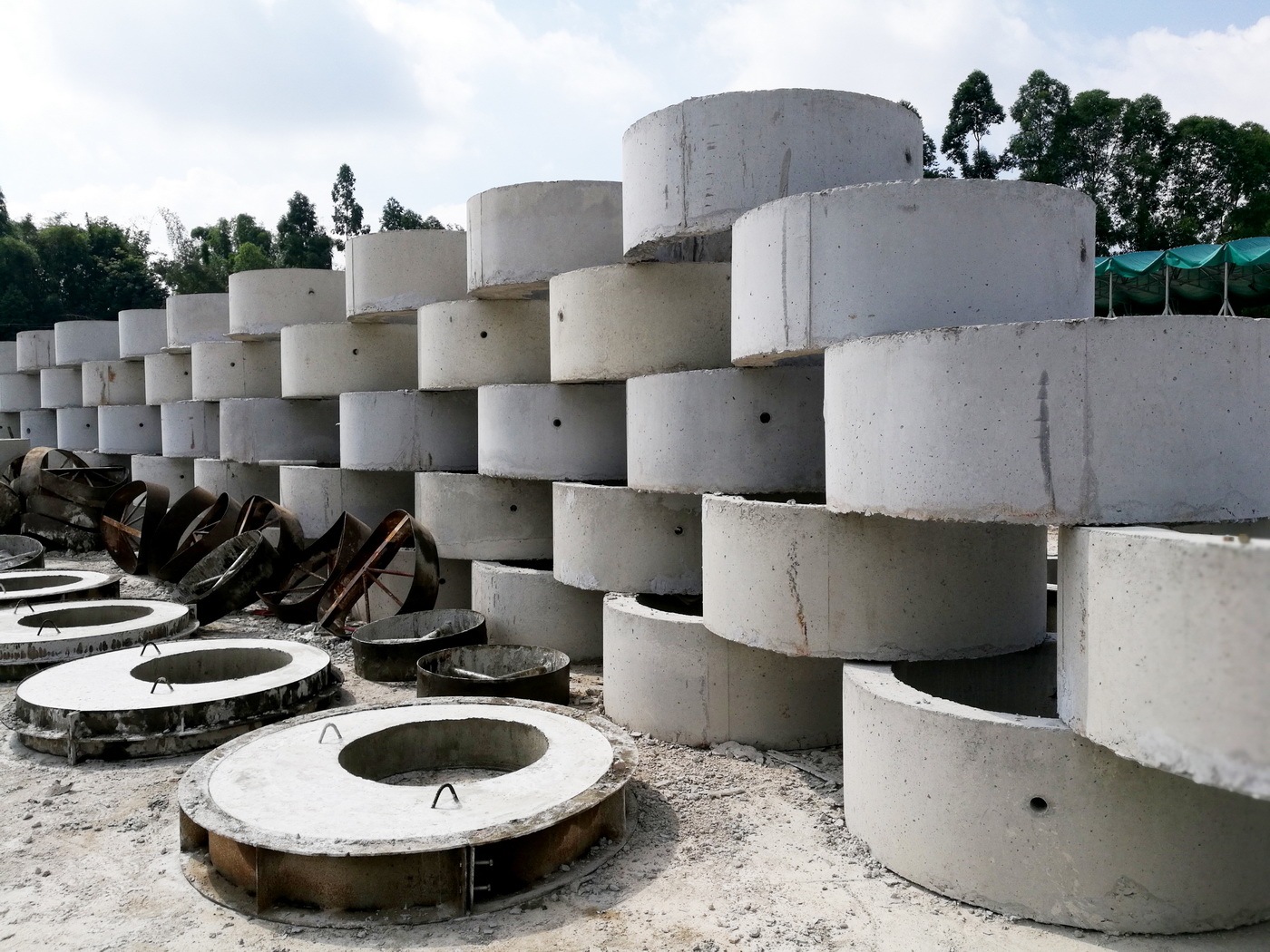 水泥预制件的专业化生产 构筑现代工业的坚固基石