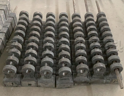 水泥破碎机板锤价格探秘 一吨多少钱才算“好用”？